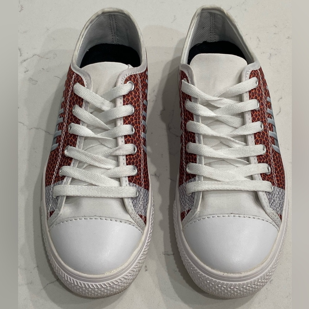 Football print low top sneaker size 6